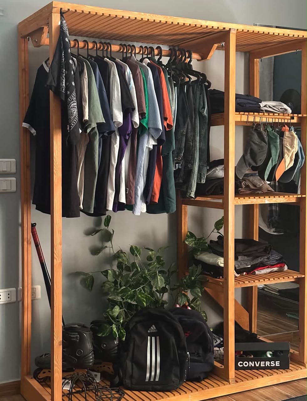 Elegant and Modern Wooden Wardrobe – 4